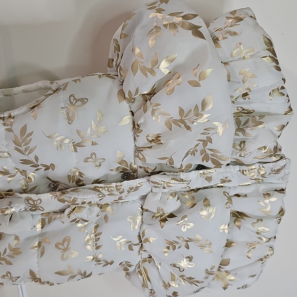 Little Lass White 4T Hooded Zip Up Vest with Gold Floral Pattern - Picture 3 of 8